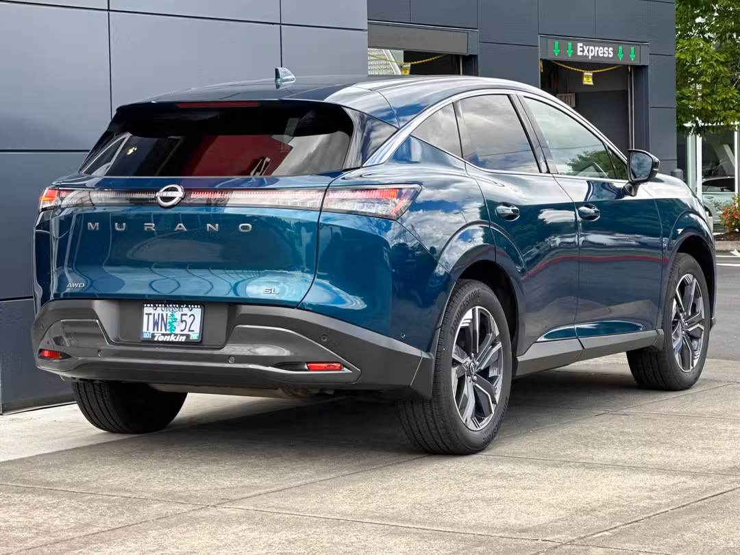 2025 Nissan Murano SL - Image 3