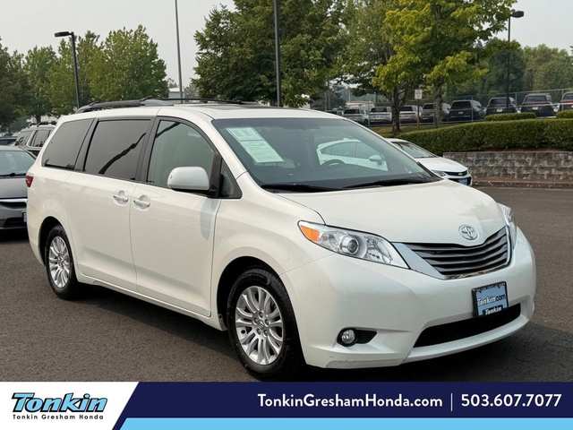 2015 Toyota Sienna XLE