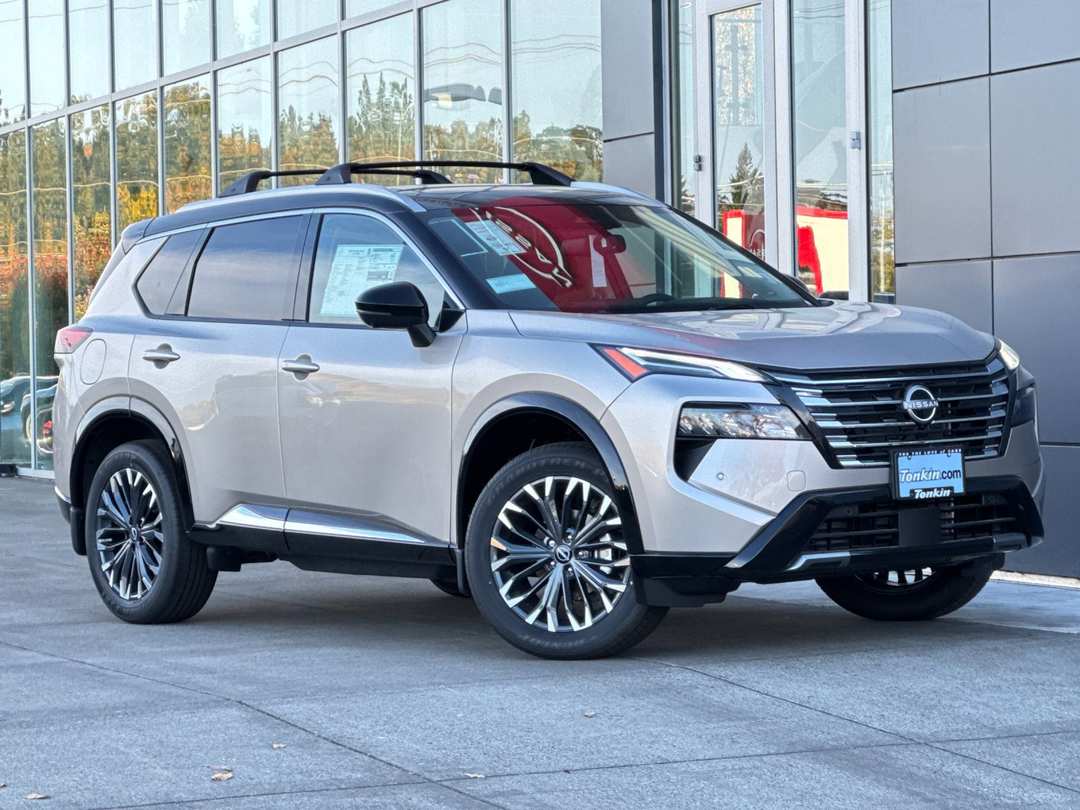 2026 Nissan Rogue Platinum - Image 2