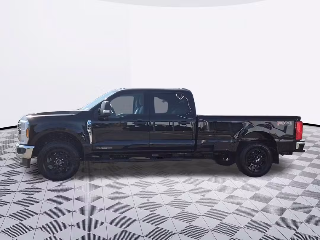 2026 Ford F-250Sd XLT - Image 2