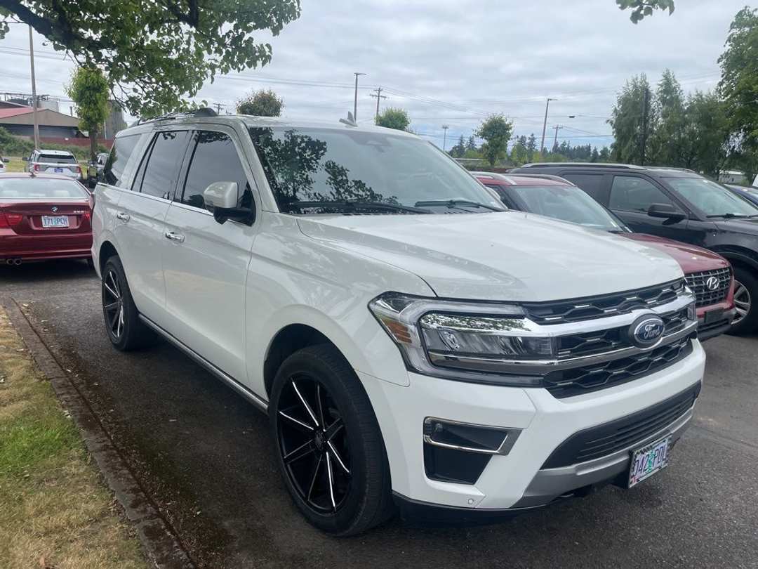 2024 Ford Expedition Limited - Image 3