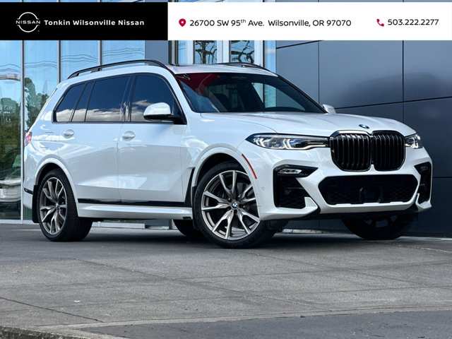 2022 BMW X7 M50i