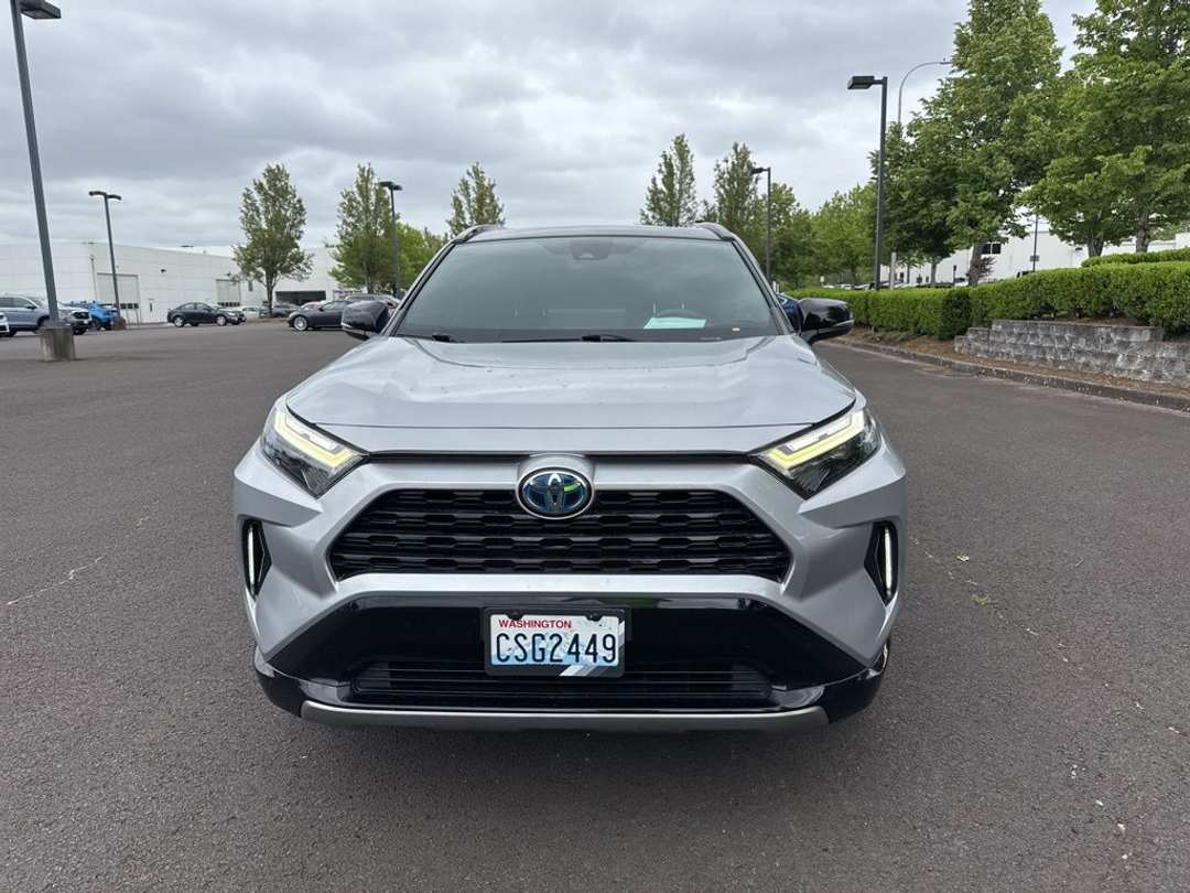 2023 Toyota Rav4 Hybrid XSE - Image 2