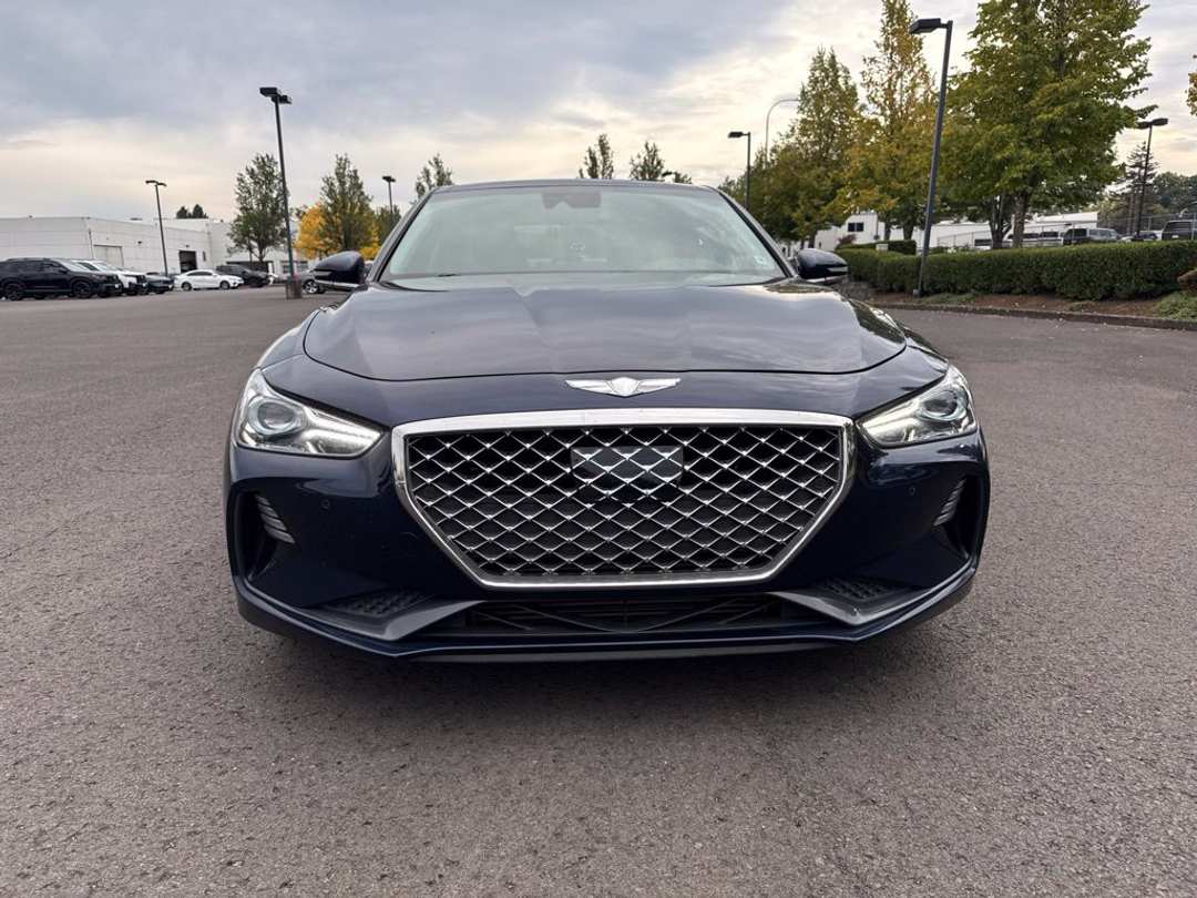 2019 Genesis G70 2.0T Advanced - Image 2