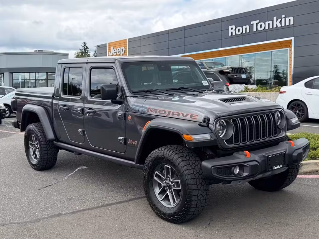 2025 Jeep Gladiator Mojave - Image 2