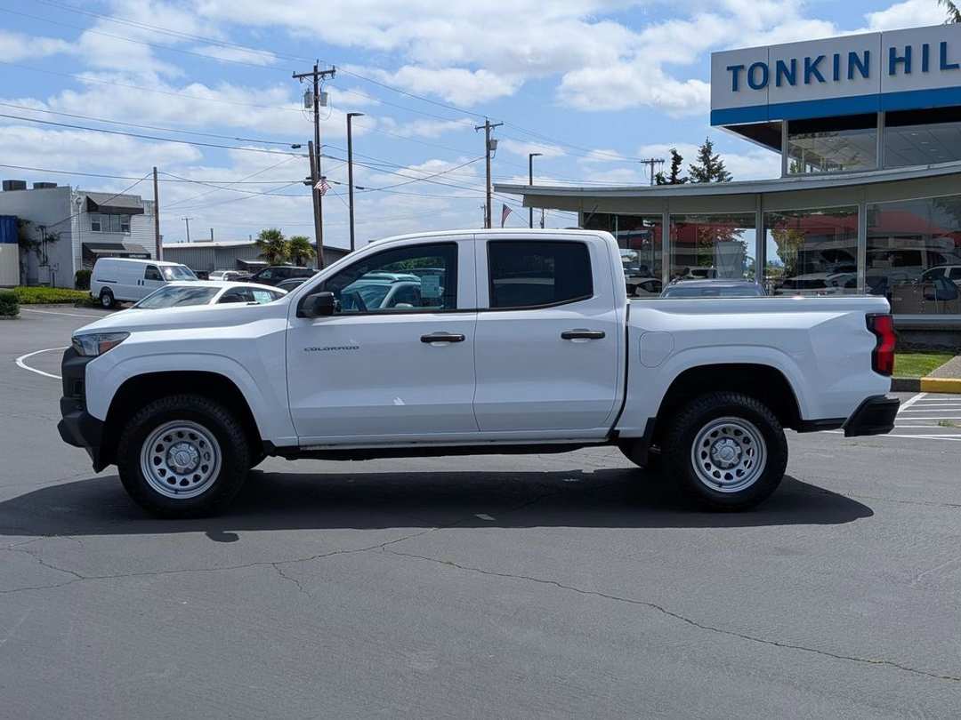 2023 Chevrolet Colorado Work - Image 3