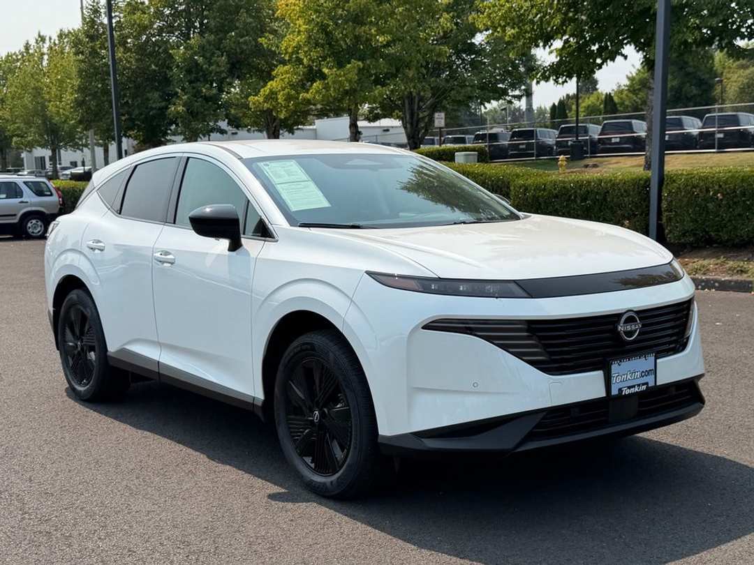 2025 Nissan Murano SV - Image 2