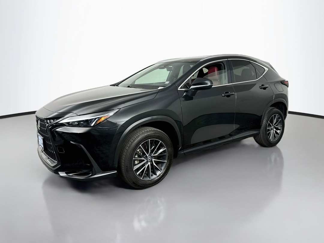 2024 Lexus NX 350 Premium - Image 3