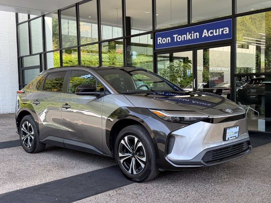2024 Toyota Bz4X XLE - Image 2