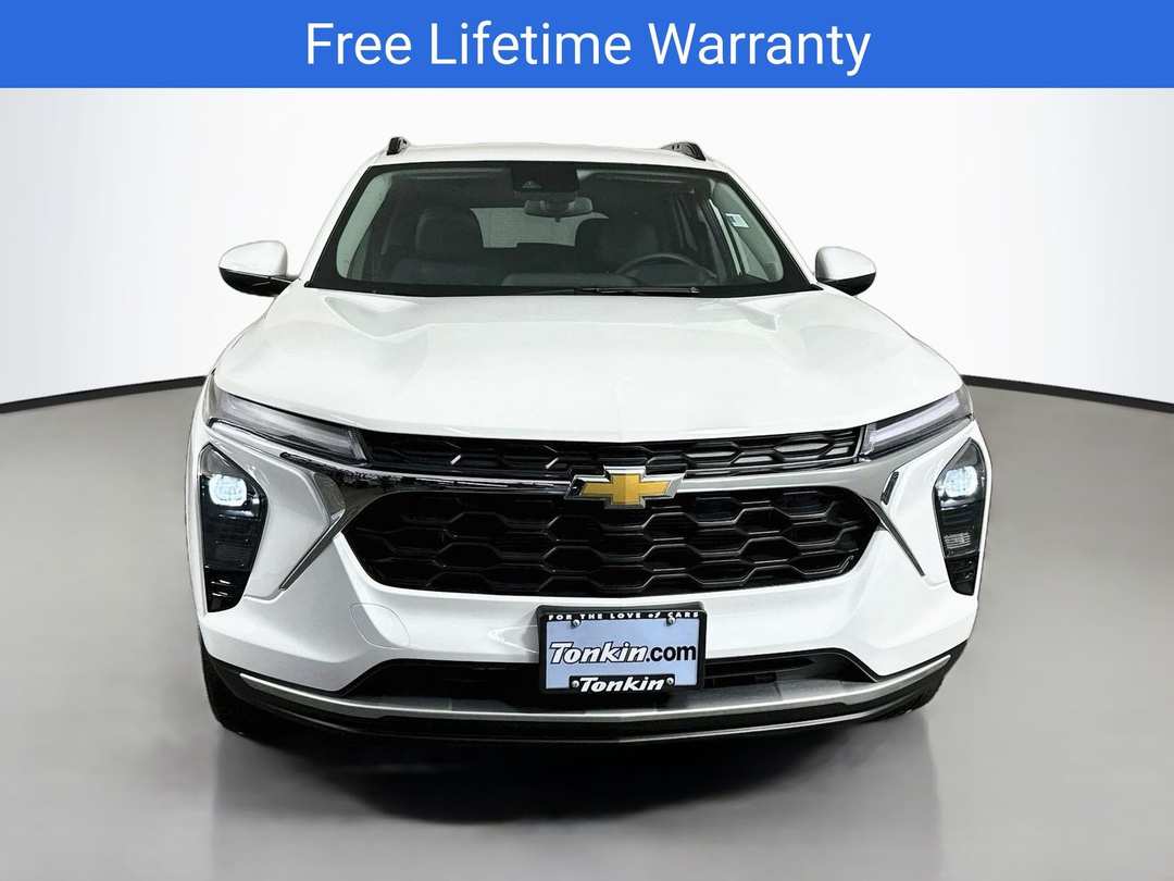2026 Chevrolet Trax LT - Image 2