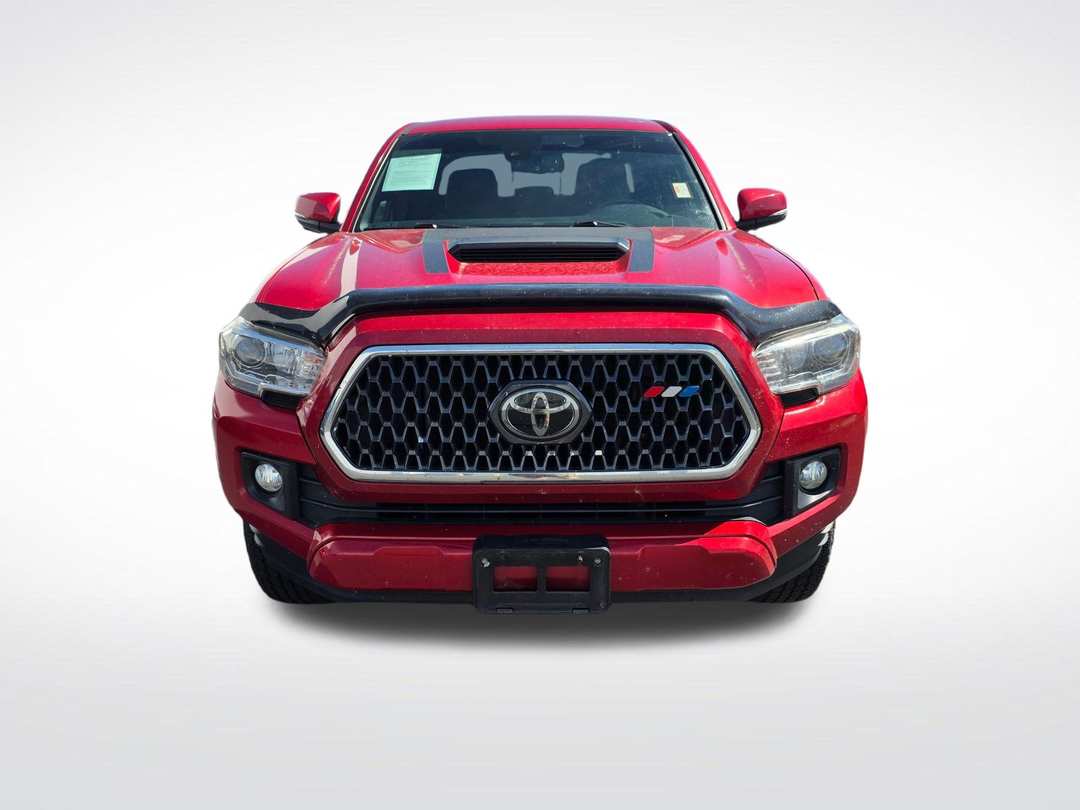2018 Toyota Tacoma TRD Sport - Image 3