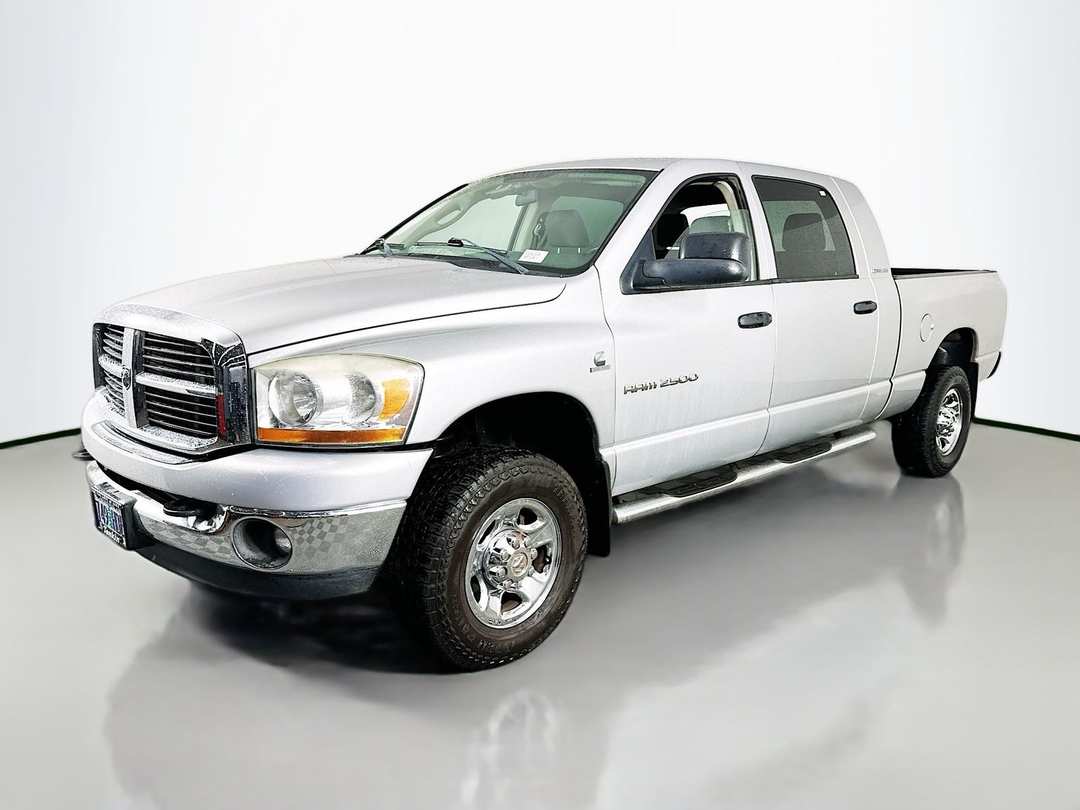 2006 Dodge Ram 2500 SLT - Image 3