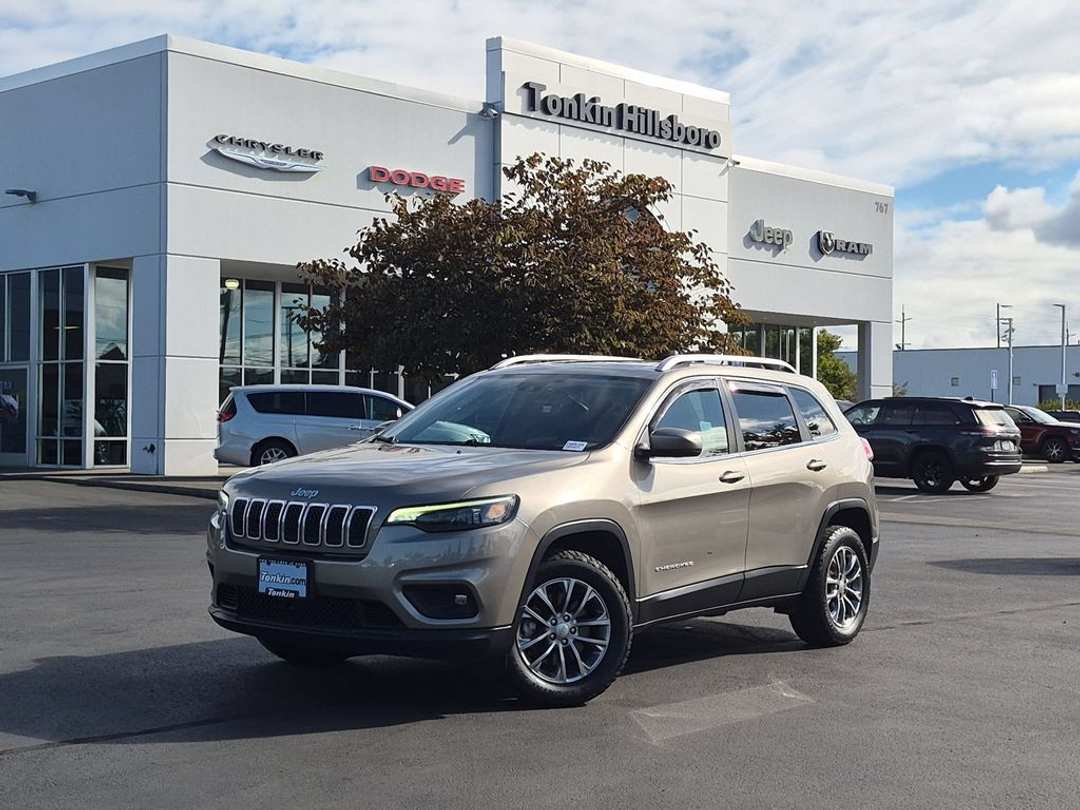 2020 Jeep Cherokee Latitude Plus - Image 2