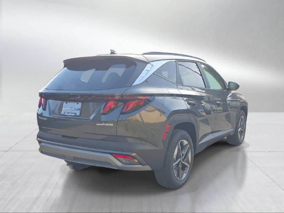 2026 Hyundai Tucson Hybrid SEL - Image 3