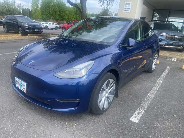 2024 Tesla Model Y Long Range
