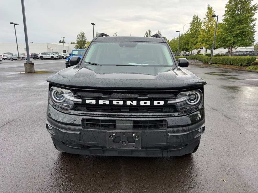 2024 Ford Bronco Sport Outer Banks - Image 2