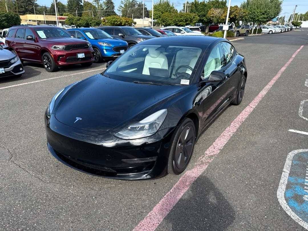 2023 Tesla Model 3 Base - Image 3