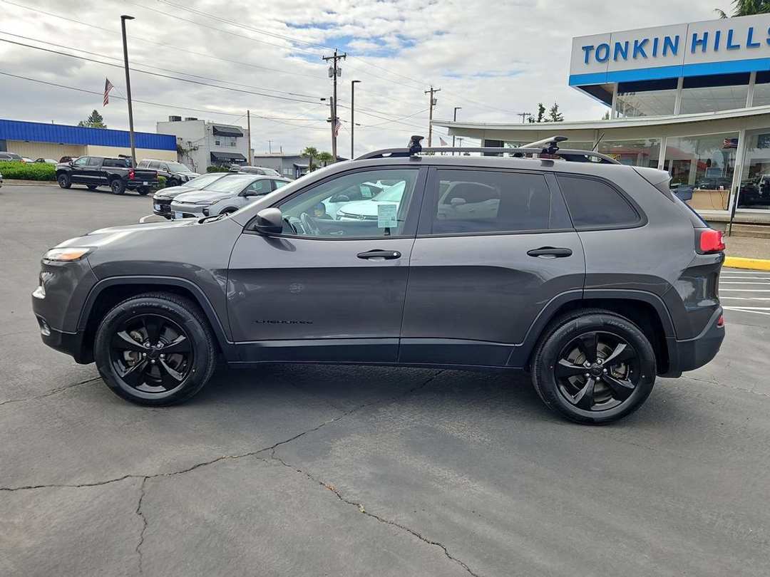 2016 Jeep Cherokee Sport - Image 3
