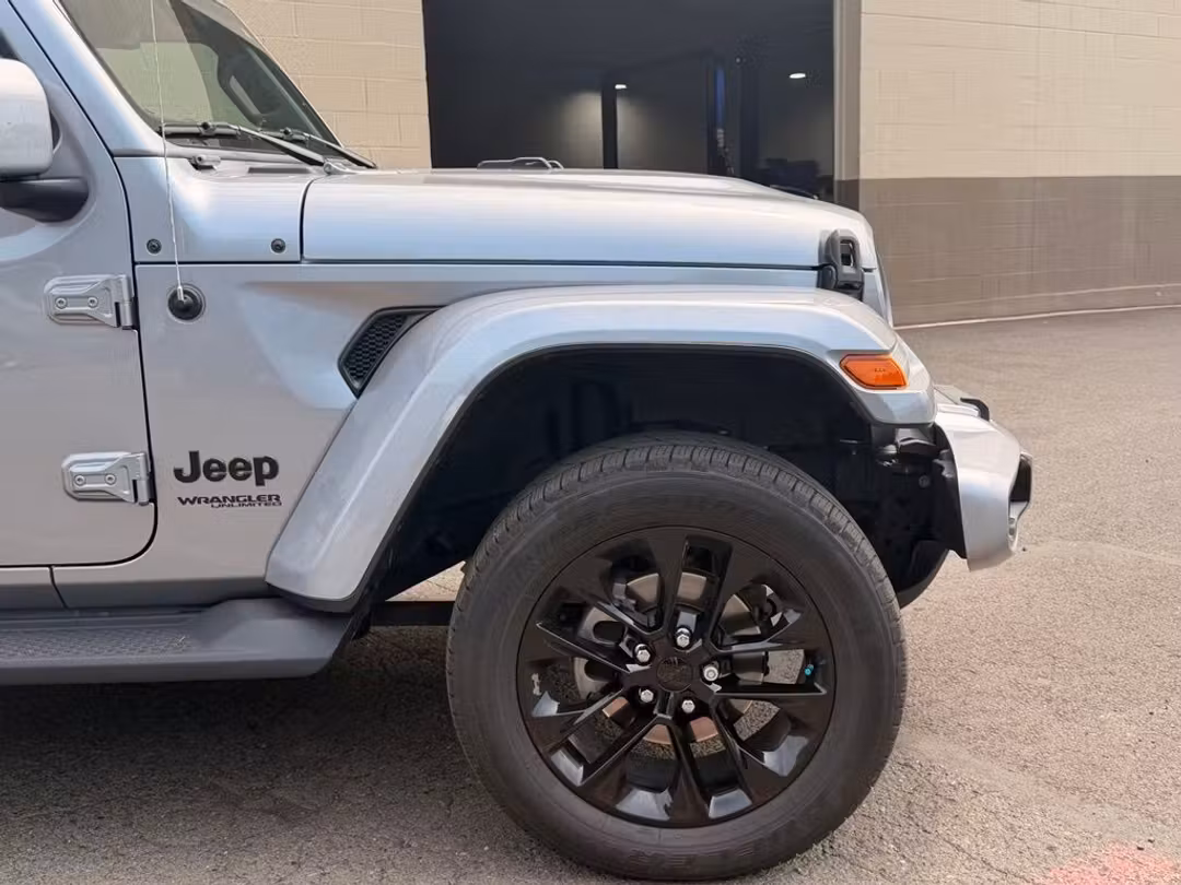 2021 Jeep Wrangler Unlimited Sahara High Altitude - Image 2