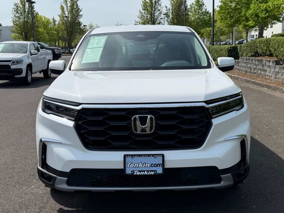 2025 Honda Pilot EXL - Image 3