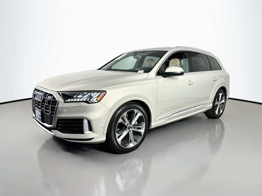 2023 Audi Q7 55 Prestige - Image 3