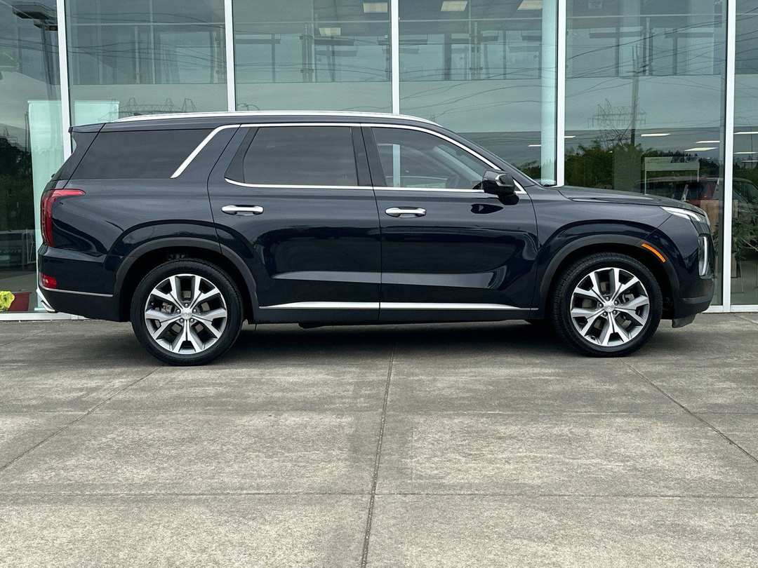 2021 Hyundai Palisade SEL - Image 2