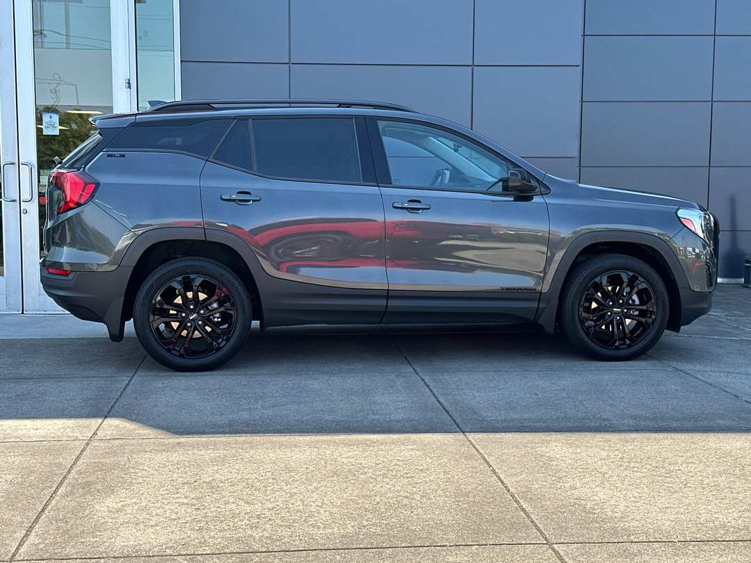 2020 GMC Terrain SLE - Image 3