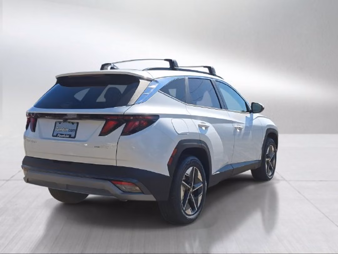 2026 Hyundai Tucson Plug-In Hybrid SEL - Image 3