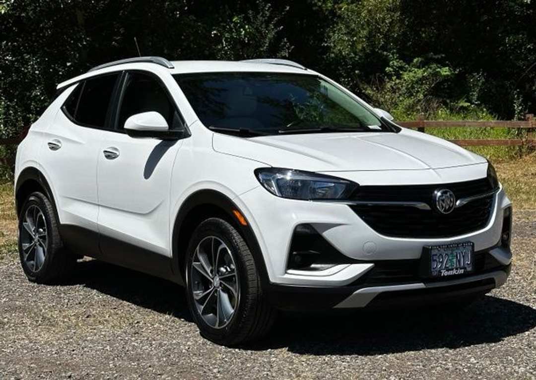 2022 Buick Encore Gx Select - Image 2