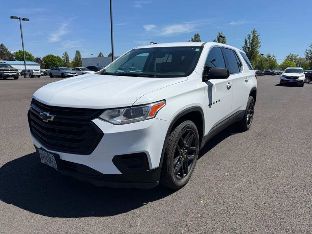 2020 Chevrolet Traverse LS - Image 3