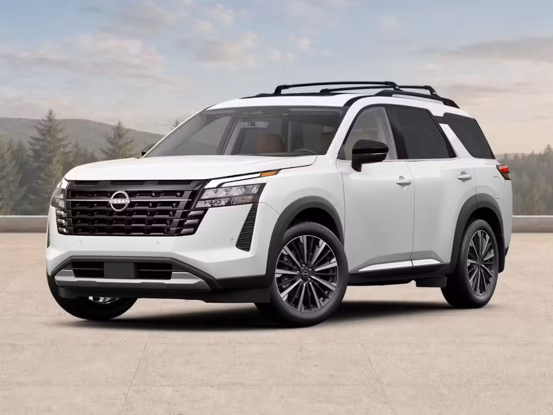 2026 Nissan Pathfinder Platinum - Image 3
