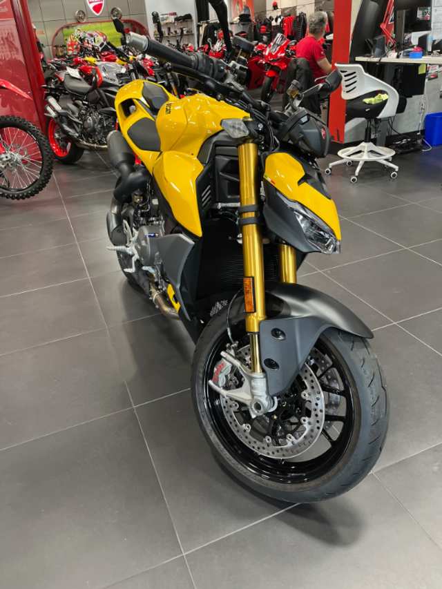 2026 Ducati Streetfighter V2S