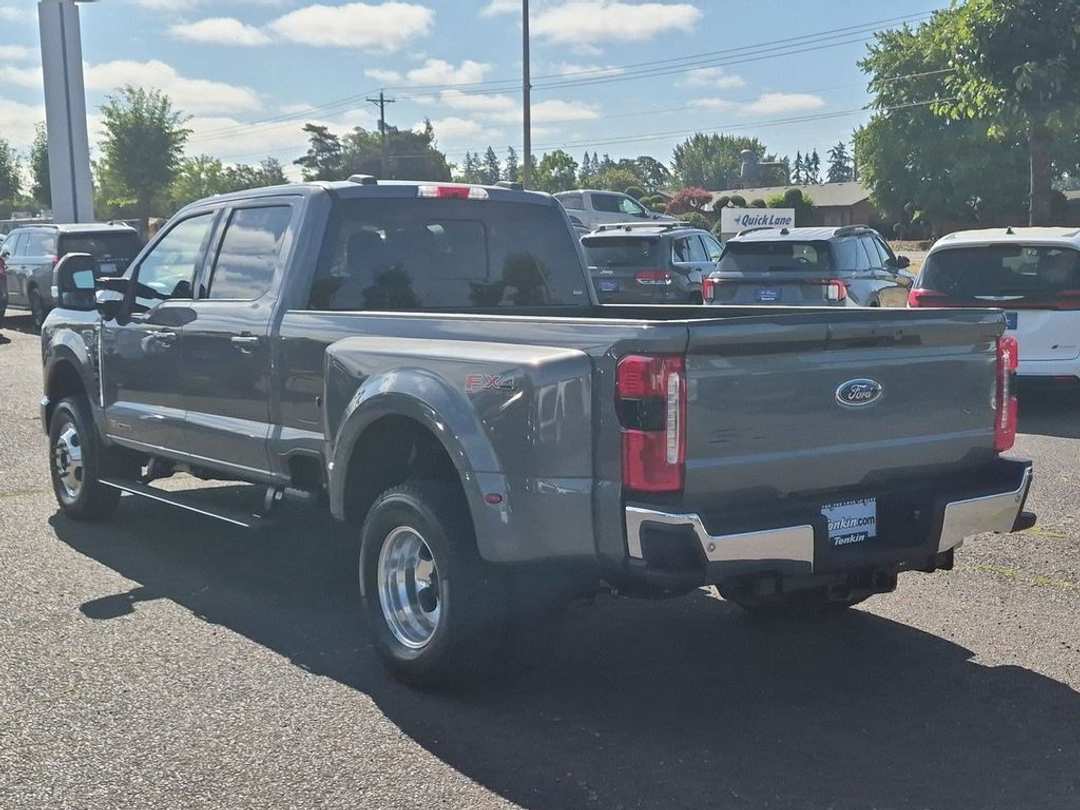 2026 Ford F-350Sd Lariat - Image 3