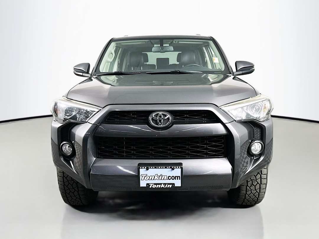 2016 Toyota 4Runner SR5 Premium - Image 3