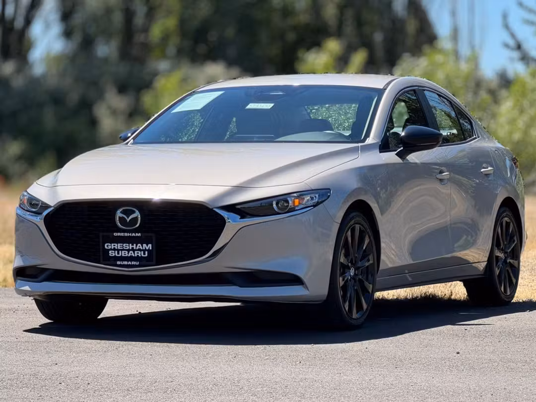 2025 MAZDA Mazda3 2.5 S Select Sport - Image 3