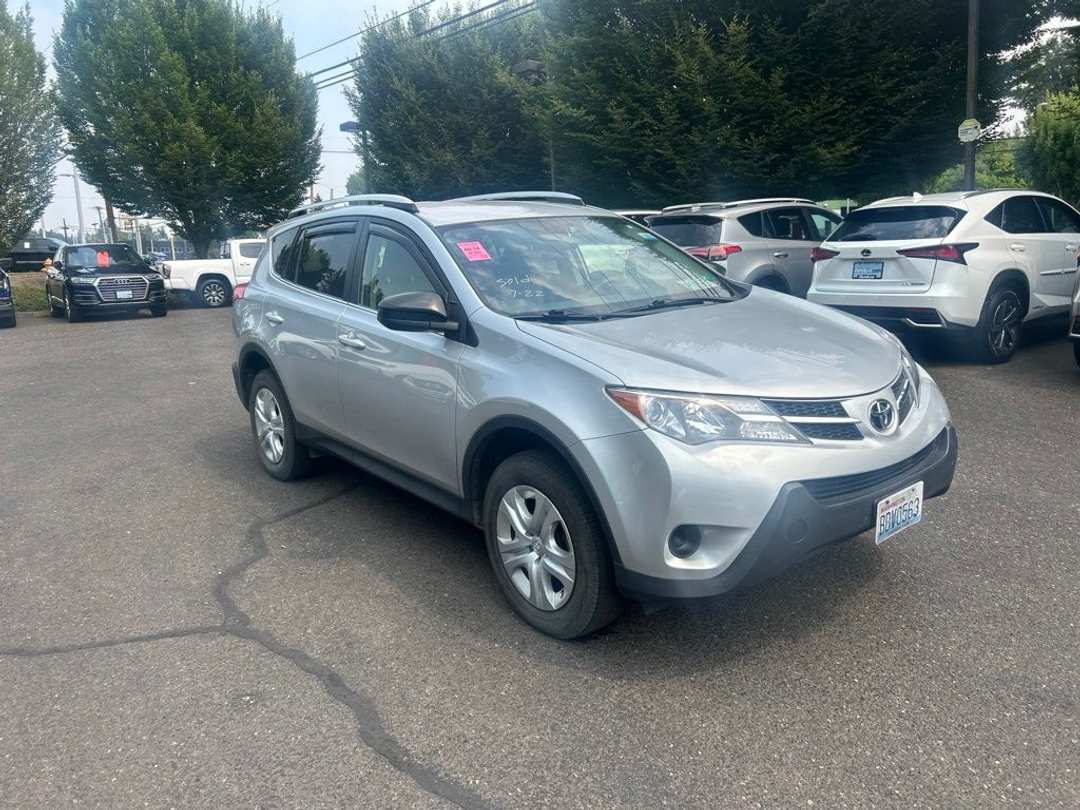2014 Toyota Rav4 LE - Image 2