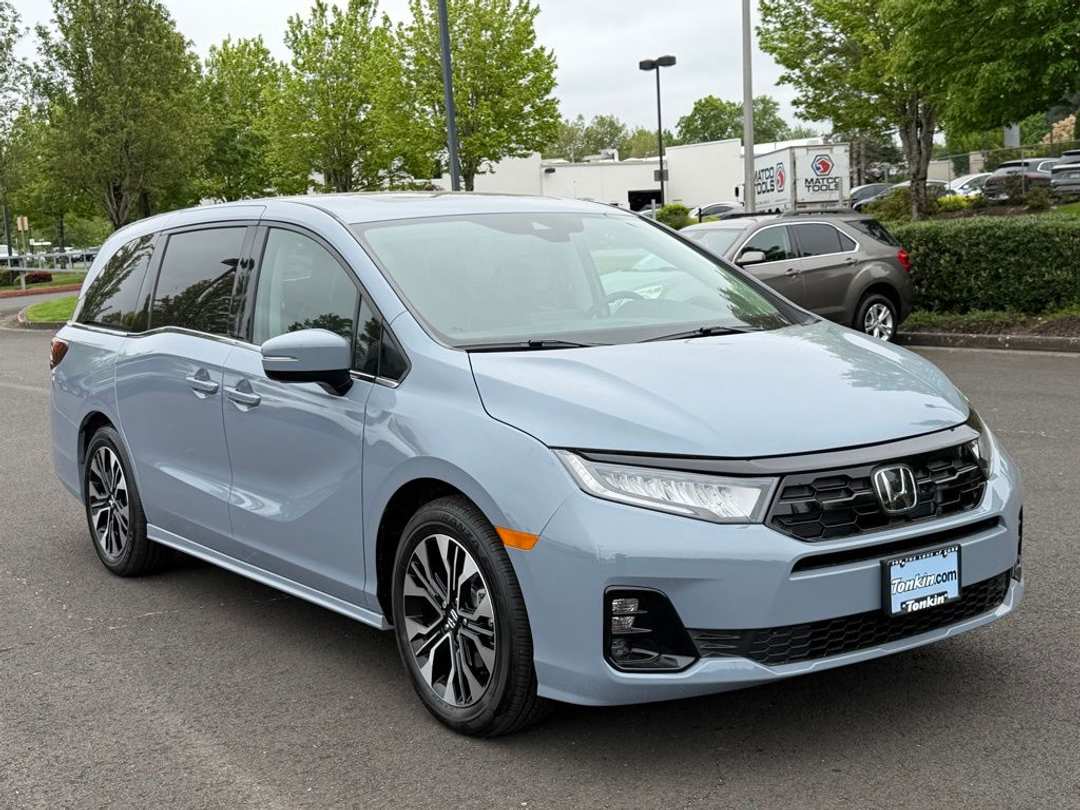 2026 Honda Odyssey Elite - Image 2