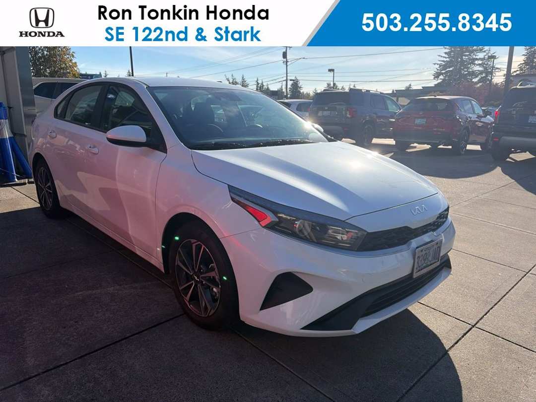 2024 Kia Forte LXS - Image 3