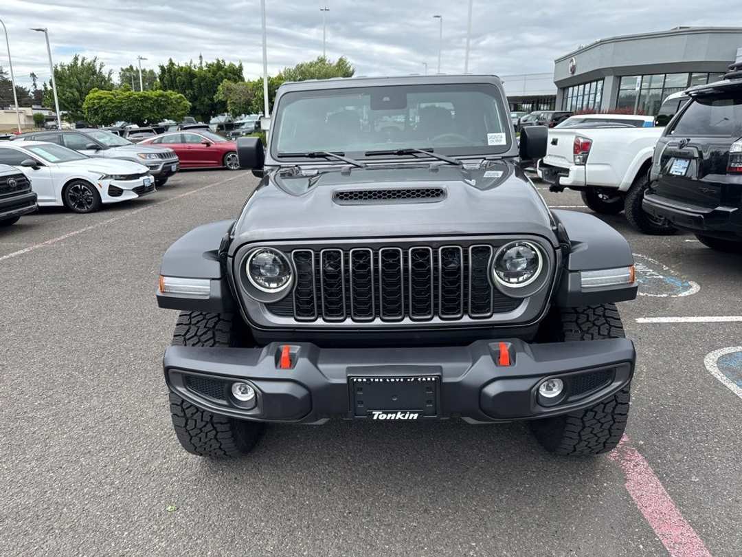 2025 Jeep Gladiator Mojave - Image 2