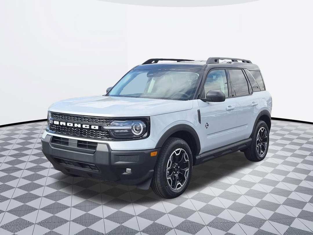 2026 Ford Bronco Sport Outer Banks - Image 2