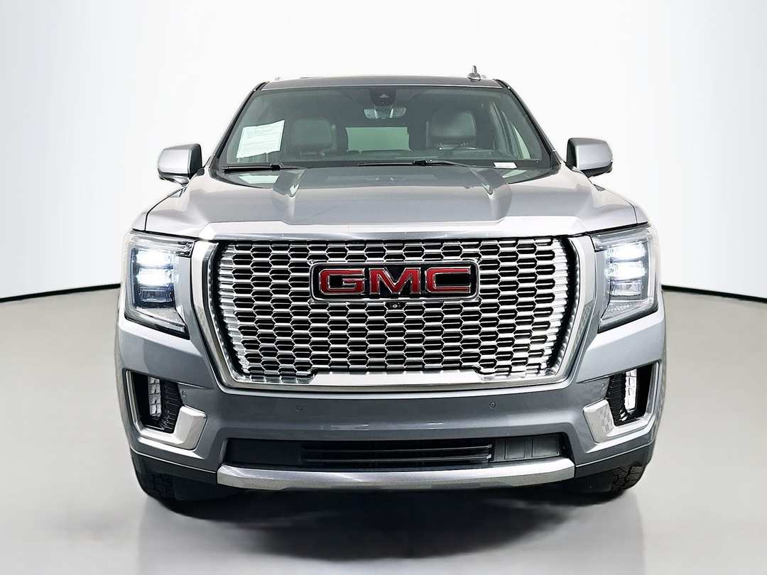 2021 GMC Yukon Denali - Image 2