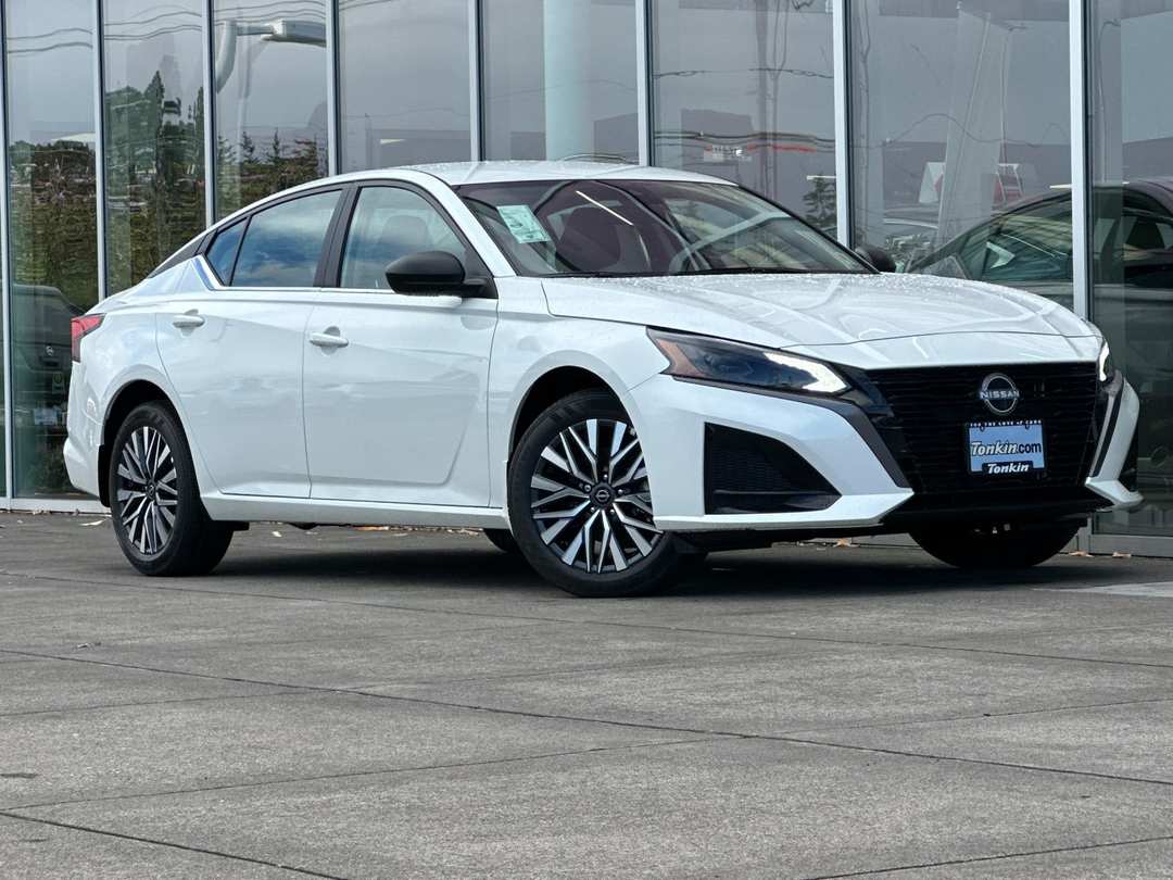 2026 Nissan Altima 2.5 SV - Image 2