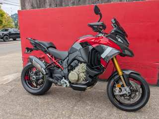 2025 Ducati Multistrada V4 Pikes Peak