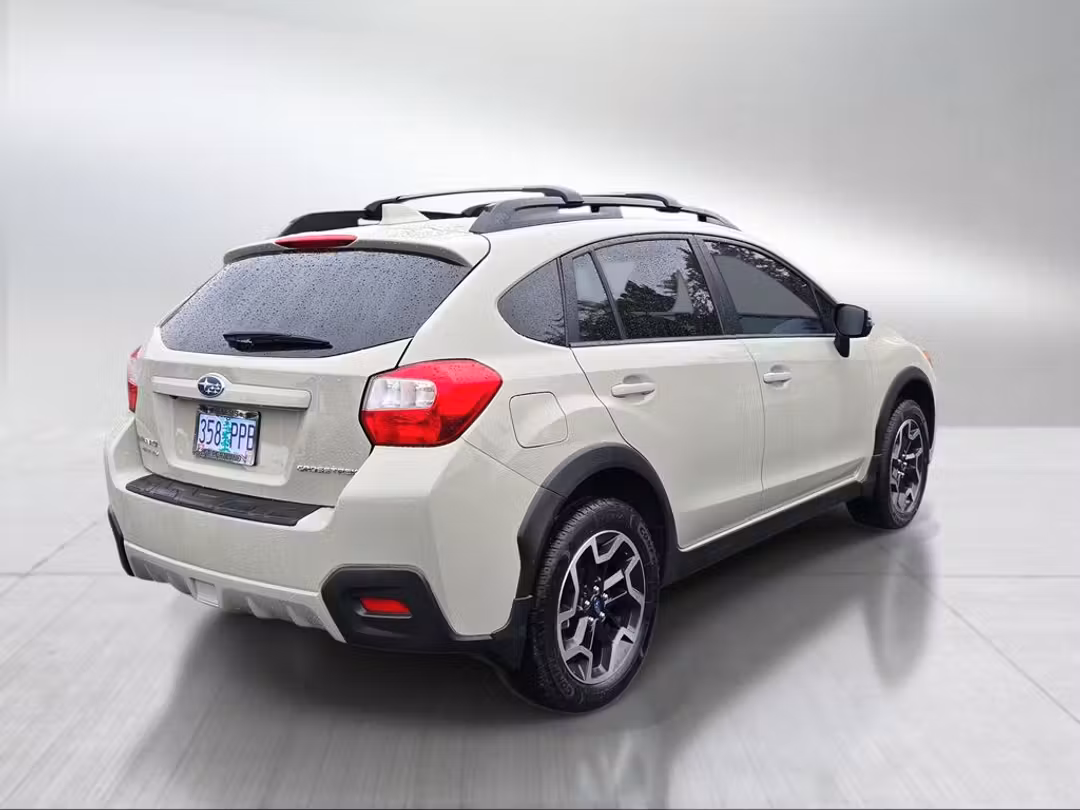 2017 Subaru Crosstrek 2.0i Limited - Image 3