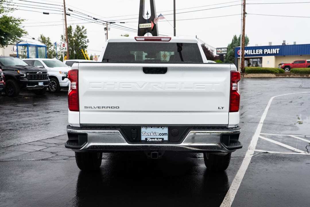 2026 Chevrolet Silverado 1500 LT - Image 3