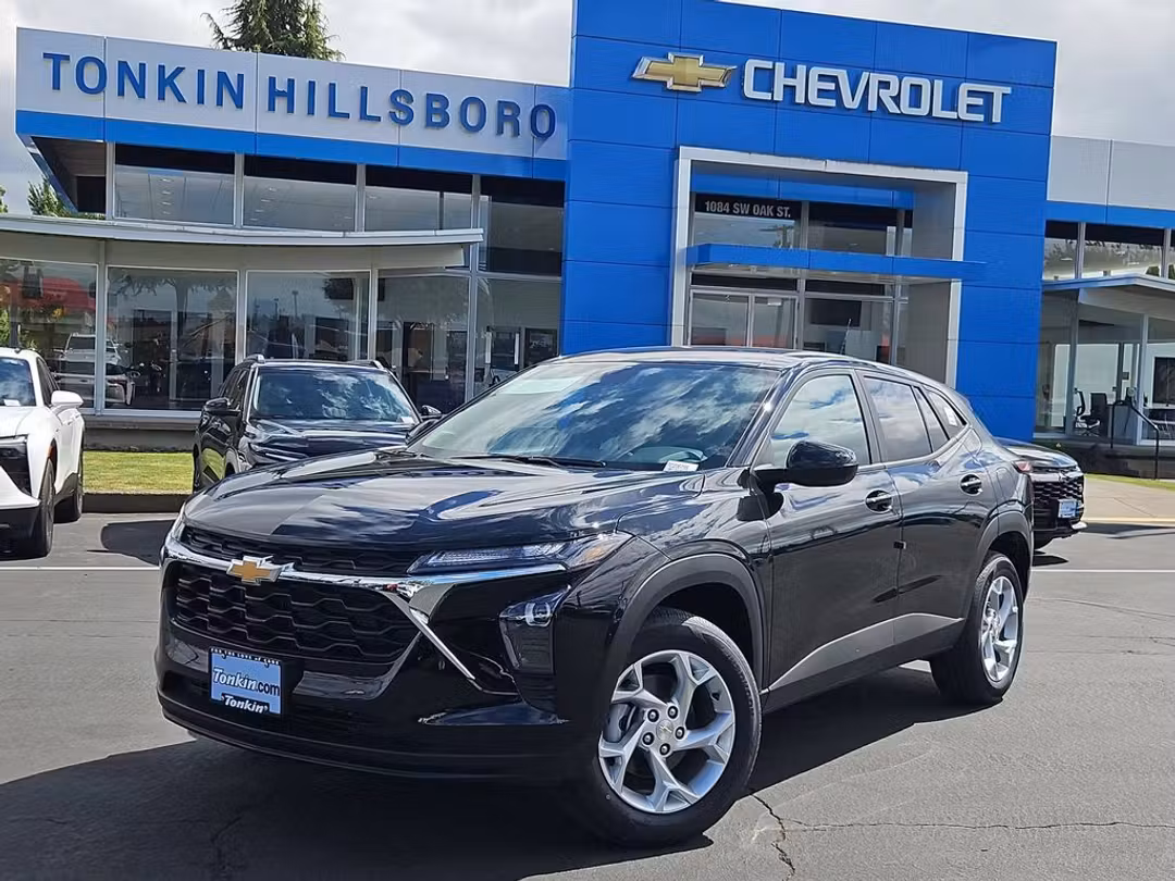 2026 Chevrolet Trax LS - Image 2