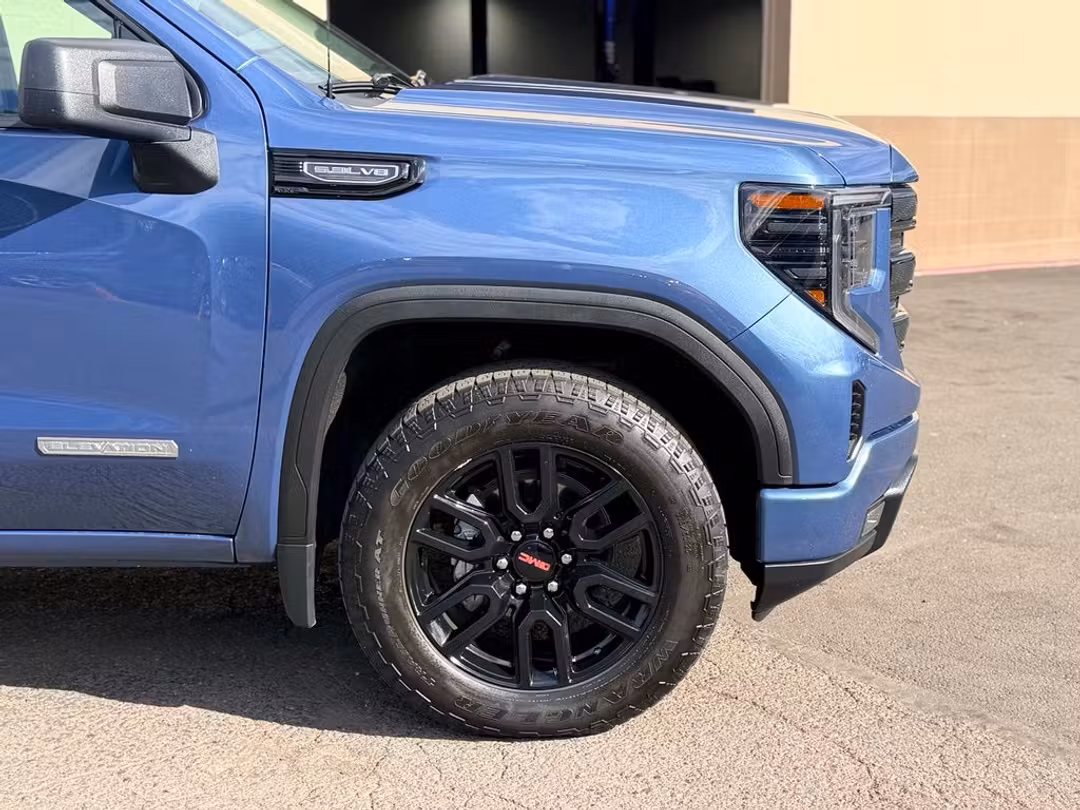 2024 GMC Sierra 1500 Elevation - Image 2