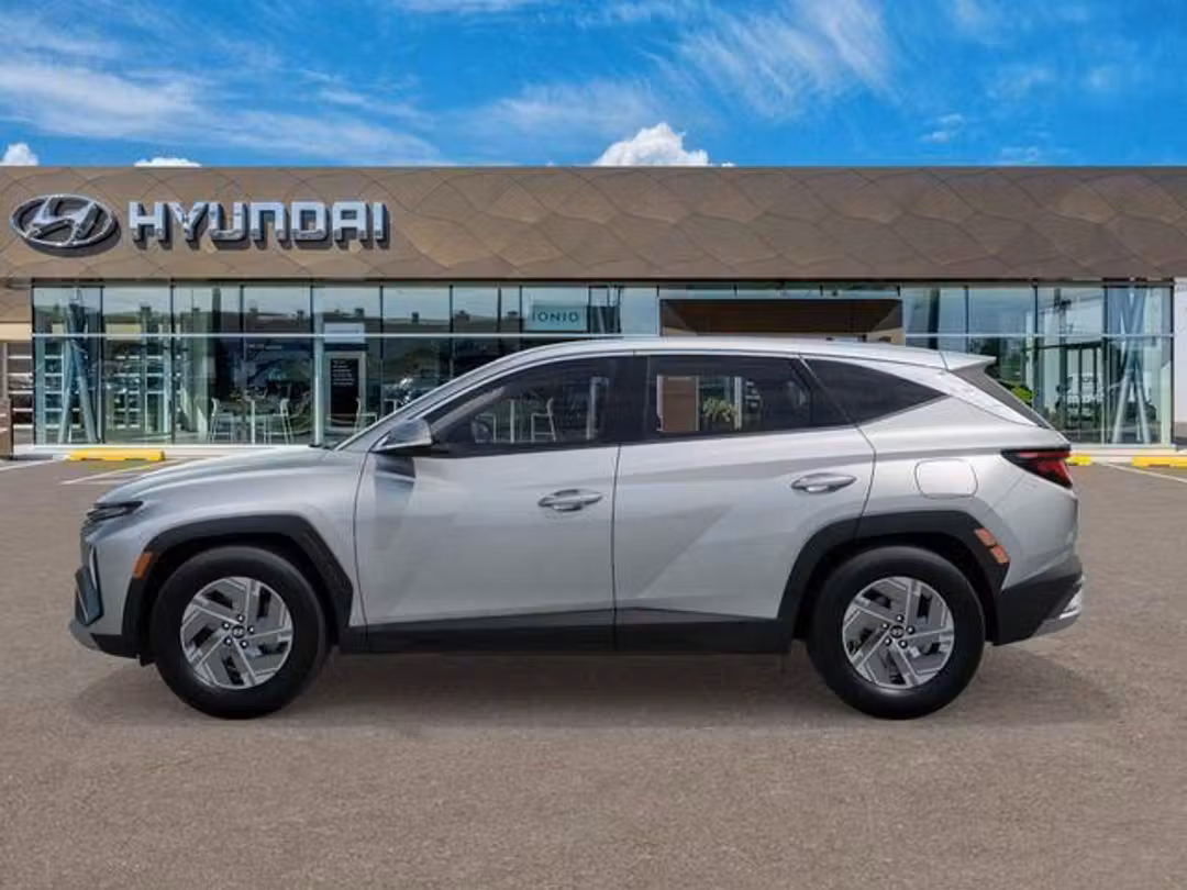 2026 Hyundai Tucson Hybrid Blue SE - Image 3