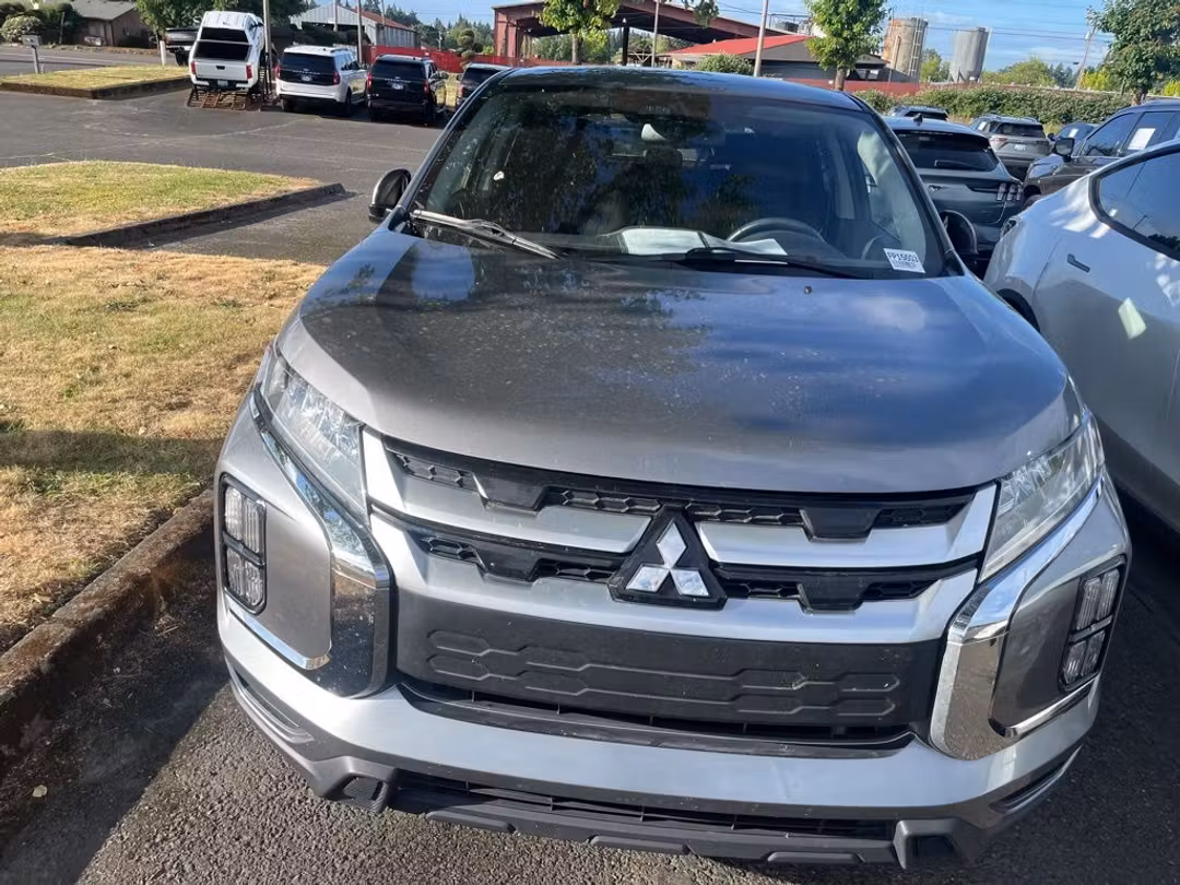 2020 Mitsubishi Outlander Sport - Image 2