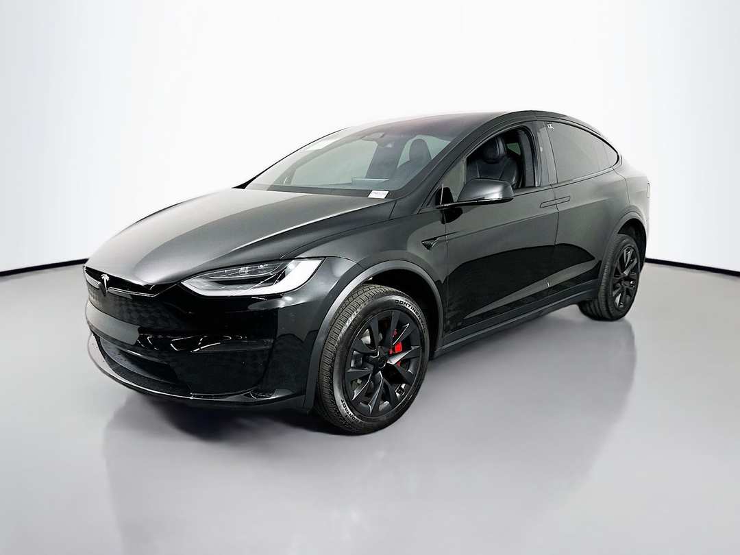 2023 Tesla Model X Plaid - Image 3
